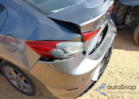 2018 Hyundai Elantra Sel из США, поврежденный, VIN 5NPD84LF4JH343321